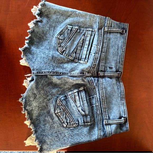 Blue Jean Shorts with Lace Trim - Picture 3 of 6